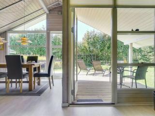 Holiday Home Wegher - 650m from the sea by Interhome - 6