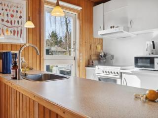 Holiday Home Frode - 400m from the sea by Interhome - 4