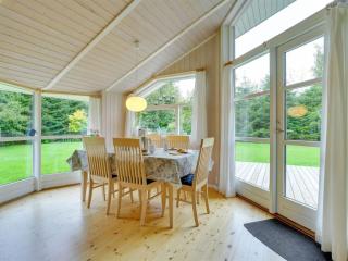 Holiday Home Lyra - 800m from the sea by Interhome - 5