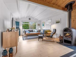 Holiday Home Aarno - 700m from the sea by Interhome - 9
