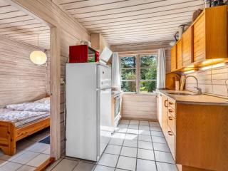 Holiday Home Berit - 700m from the sea by Interhome - 8