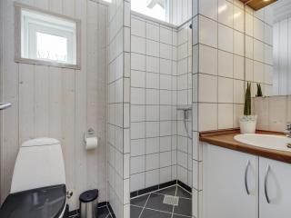 Holiday Home Frithlef - 900m from the sea by Interhome - 3