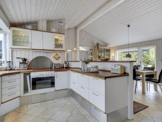 Holiday Home Frithlef - 900m from the sea by Interhome - 1