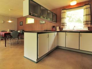 Holiday Home Bergitte - 450m from the sea by Interhome - 4