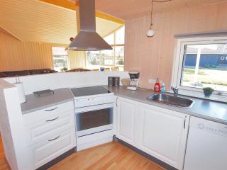 Holiday Home Birthe - 800m from the sea by Interhome - 4