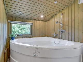 Holiday Home Aileen - 900m from the sea by Interhome - 8