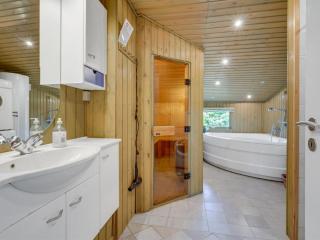 Holiday Home Aileen - 900m from the sea by Interhome - 4