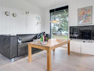 Holiday Home Aileen - 900m from the sea by Interhome - 2