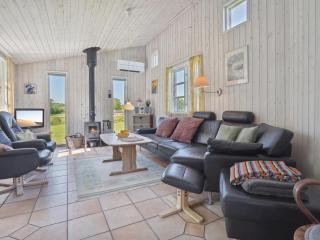 Holiday Home Alma - 400m from the sea by Interhome - 7