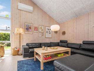 Holiday Home Gabi - 700m from the sea by Interhome - 3