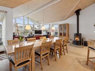 Holiday Home Reimer - 700m from the sea by Interhome - 5