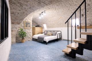 Caveau bourguignon St Vincent - Duplex 8 personnes - Centre de Chalon - 4