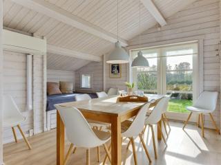 Holiday Home Ruusu - 300m from the sea by Interhome - 1