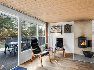 Holiday Home Jula - 800m from the sea by Interhome - 3