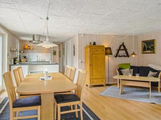 Holiday Home Nielsine - 1-5km from the sea by Interhome - 6