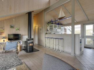 Holiday Home Wikar - 50m from the sea by Interhome - 2