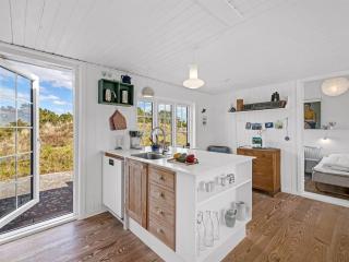 Holiday Home Neija - 800m from the sea by Interhome - 5