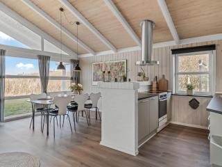 Holiday Home Solina - 500m from the sea by Interhome - 4