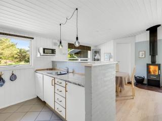 Holiday Home Roald - 2-2km from the sea by Interhome - Bolilmark - 2