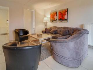 Apartment Daya - 2-3km from the sea by Interhome - 2
