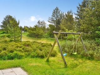 Holiday Home Gunlög - 3-1km from the sea by Interhome - 4