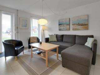 Apartment Ennike - 2-3km from the sea by Interhome - 5