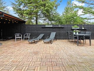 Holiday Home Laurin - 600m from the sea by Interhome - 9