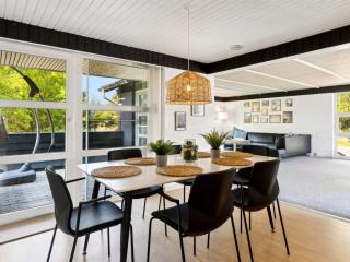 Holiday Home Glenna - 1-8km from the sea by Interhome - 9