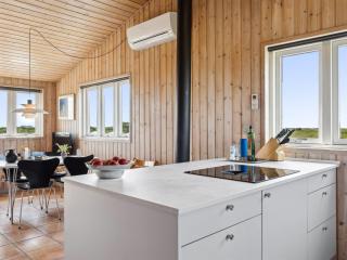 Holiday Home Fiona - 800m from the sea by Interhome - 2