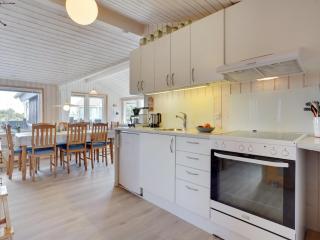 Holiday Home Elmine - 700m from the sea by Interhome - 7