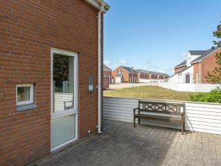 Apartment Anouk - 1-7km from the sea by Interhome - 6