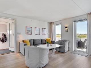 Apartment Gerharde - 2-3km from the sea by Interhome - 4