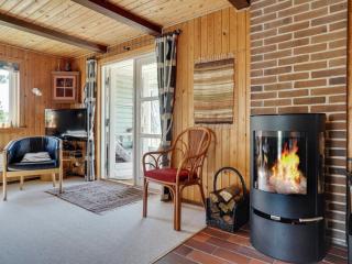 Holiday Home Edna - 800m from the sea by Interhome - 8