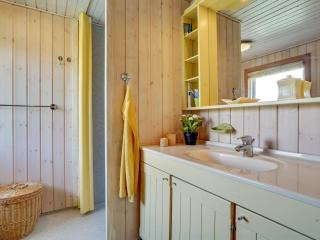 Holiday Home Edna - 800m from the sea by Interhome - 4