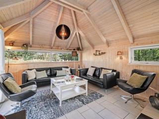 Holiday Home Kenny - 1-2km from the sea by Interhome - 3