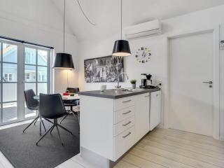 Holiday Home Todorka - 800m from the sea by Interhome - 2