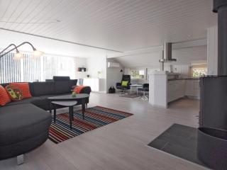 Holiday Home Emmarenze - 400m from the sea by Interhome - 5