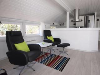 Holiday Home Emmarenze - 400m from the sea by Interhome - 3