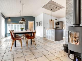 Holiday Home Alfrida - 1-5km from the sea by Interhome - 4