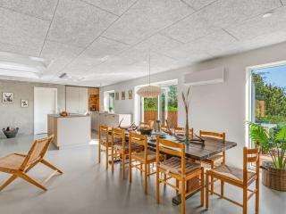 Holiday Home Gunny - 500m to the fjord by Interhome - 2