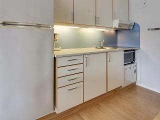Apartment Thoni - 200m from the sea by Interhome - 8