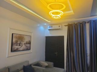 Max Alvera Stylish 2 Bedroom Apartment Shagamu - 9