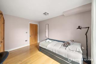 Cosy 2 Bed Apartment in Tunbridge Wells by Amber Stays - Perfect for Long Stays & FREE Parking - 5