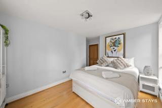 Cosy 2 Bed Apartment in Tunbridge Wells by Amber Stays - Perfect for Long Stays & FREE Parking - 2