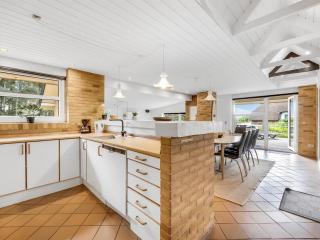Holiday Home Ewy - 300m from the sea by Interhome - 1