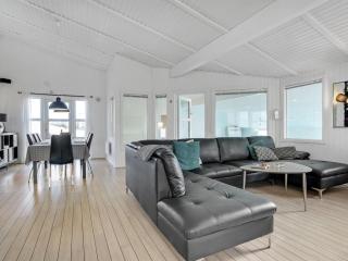 Holiday Home Saku - 495m to the fjord by Interhome - 4