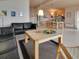 Holiday Home Sorella - 800m from the sea by Interhome - 4
