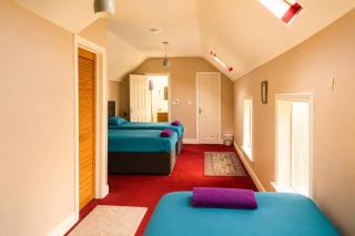 Studio 2 Main St Carrick - Room Only - 5