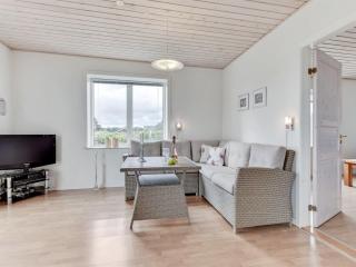 Holiday Home Matthias - 400m to the fjord by Interhome - 3