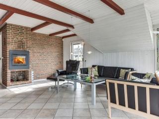 Holiday Home Aslaug - 500m from the sea by Interhome - 3